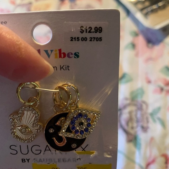 Sugarfix Good Vibes Charm Kit with Black and Blue Accents - Picture 4 of 4